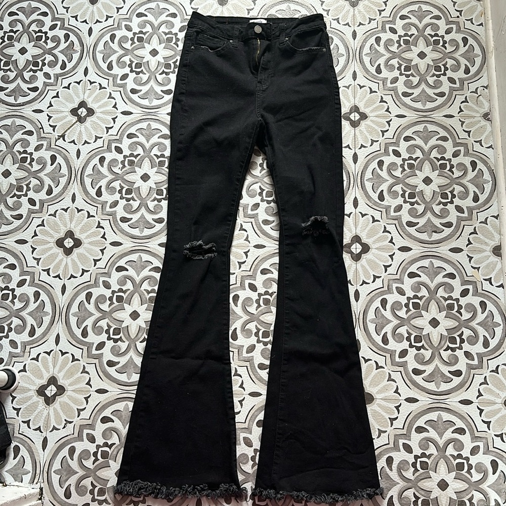 Simple society flare